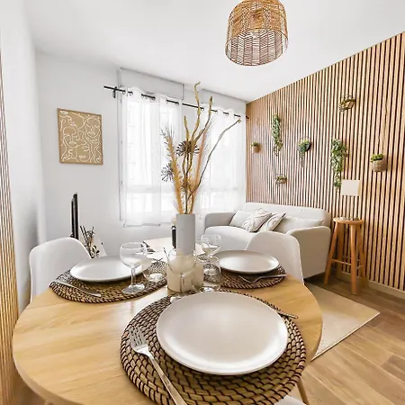 Cosy A Deux Pas De La Gare Apartment *